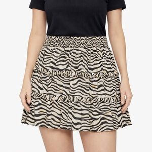 Lost And Wander Tiered Mini Skirt Size L Tiger / Zebra Print Lined Elastic NWT